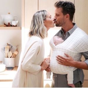 Solly Baby Wrap • Tan & White Grid Print